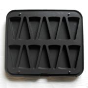 Форма 18 для выпечки треуг. пирожных 115x60/111x56мм h25мм (для Cookmatic), 14 ячеек PIASTRA18
