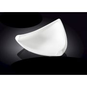 Wilmax (Англия) Блюдо треугольное 190*200 мм. с приподнятым краем Wilmax /1/3/36/