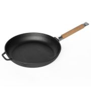 Чугун (Россия) Сковорода d=28 см. h=4,6 см. чугун. со съем дерев. ручкой /1/8/